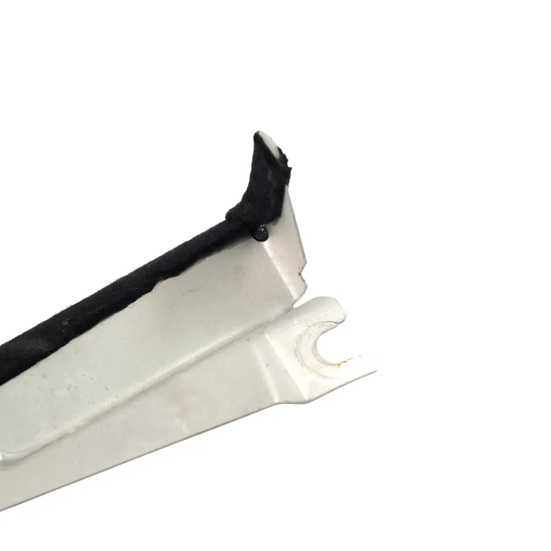 Audi A3 8L Kofferraum Heckklappe Haltestange Halterung Links 8D9827579 - SKU A8D9827579 - Teilenummer A8D9827579