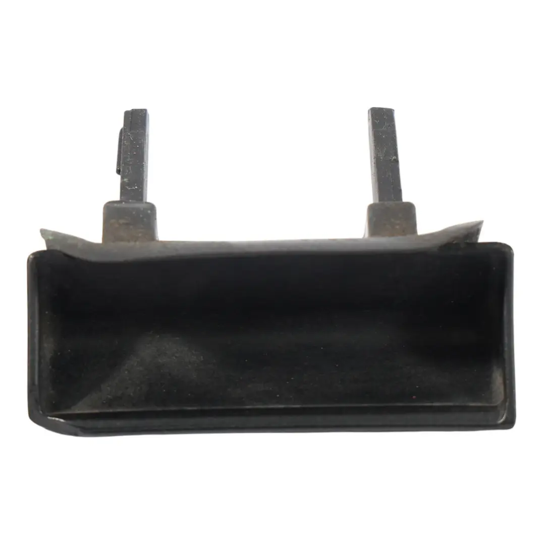 8L Support Poignée Hayon Coffre Serrure Gauche pour Audi A3 à propos du numéro de pièce A8D9827777B Audi A3 8L Support Poignée Hayon Coffre Serrure Gauche - SKU A8D9827777B - Numéro de pièce A8D9827777B