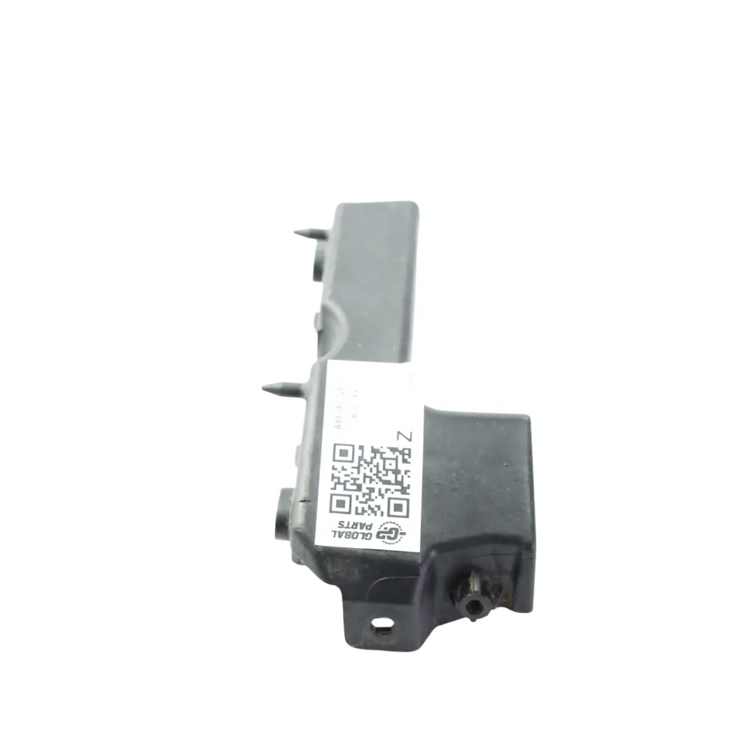 Support Fixation Guide Pare-Chocs Avant Gauche pour Audi A4 RS4 B7 à propos du numéro de pièce A8E0807283E Audi A4 RS4 B7 Support Fixation Guide Pare-Chocs Avant Gauche - SKU A8E0807283E - Numéro de pièce A8E0807283E