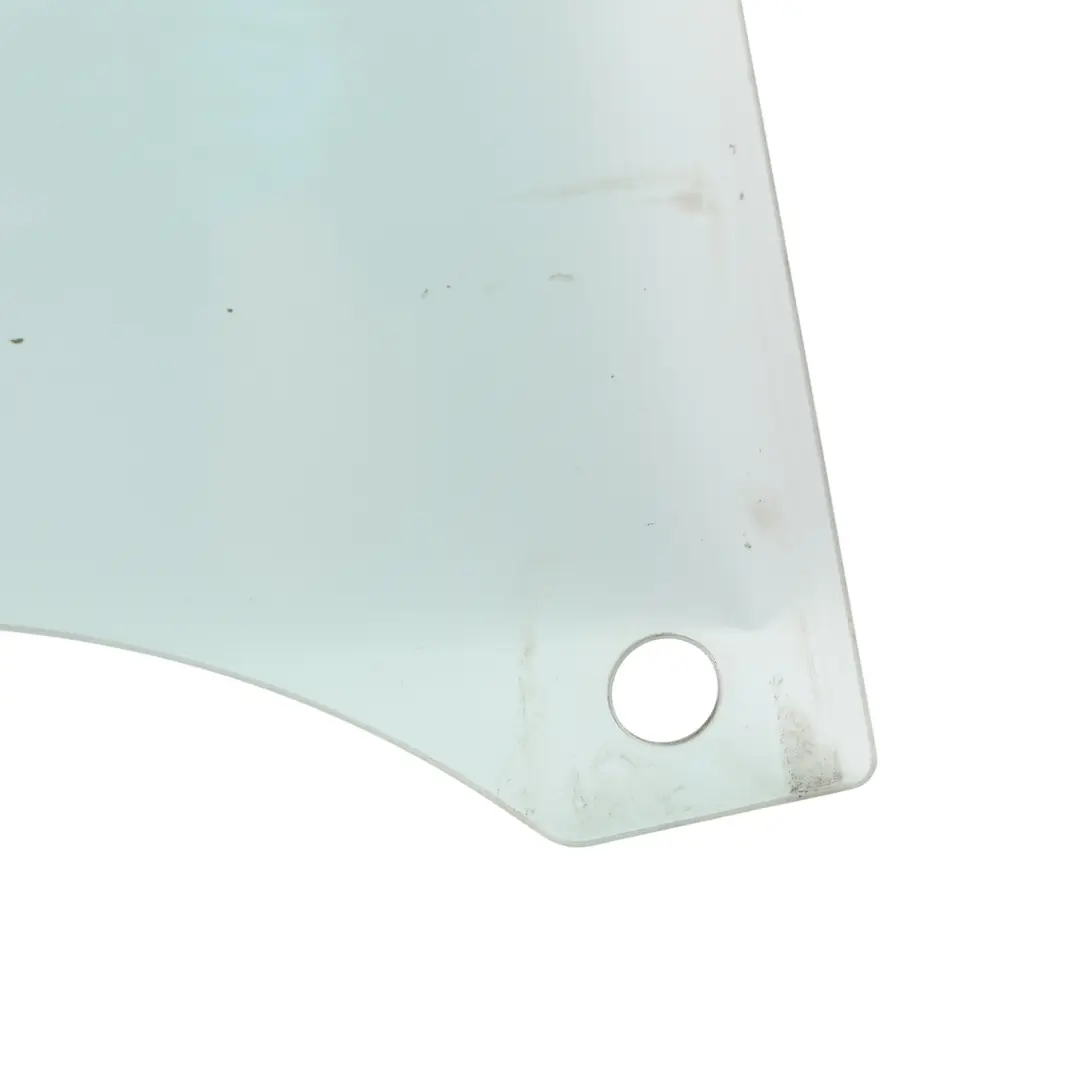 8L Front Door Window Glass Glazing Right O/S AS2 Green to Audi A3 with Part number A8L3845202 Audi A3 8L Front Door Window Glass Glazing Right O/S AS2 Green - SKU 8L3845202 - Part number A8L3845202