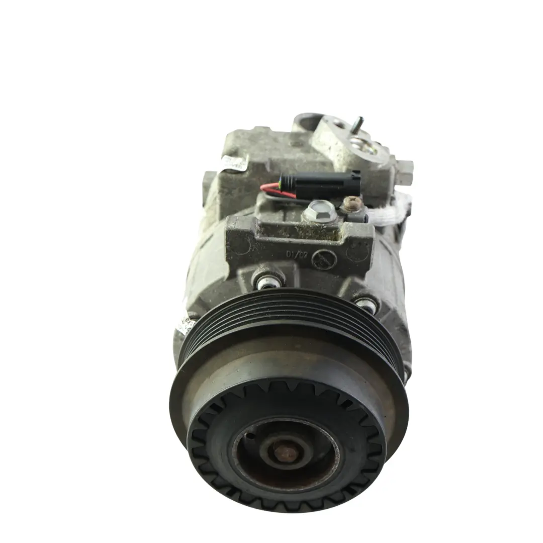 Mercedes W906 Compresor Refrigerante Delantero Aire Acondicionado - SKU A9068302401 - Número de pieza A9068302401