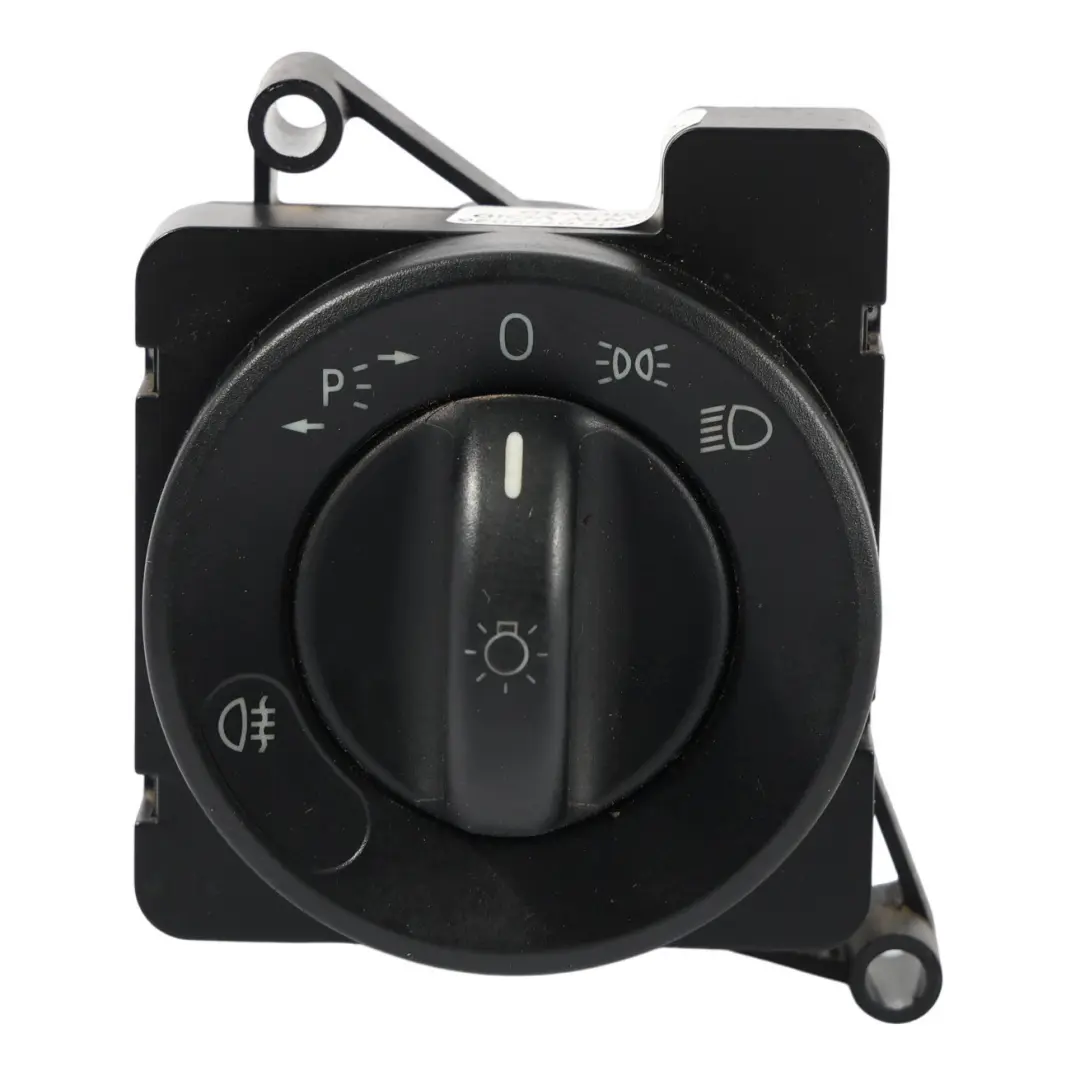 Nebelscheinwerfer Schalter Bedienfeld für Volkswagen Crafter 35 mit Teilenummer A9069053100 Volkswagen Crafter 35 Nebelscheinwerfer Schalter Bedienfeld - SKU A9069053100 - Teilenummer A9069053100