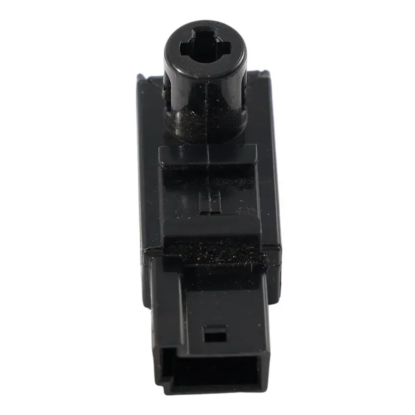Ford Ranger MK6 Luce Interna Anteriore LED Destra - SKU AB39-13E732-AA - Numero di parte AB39-13E732-AA
