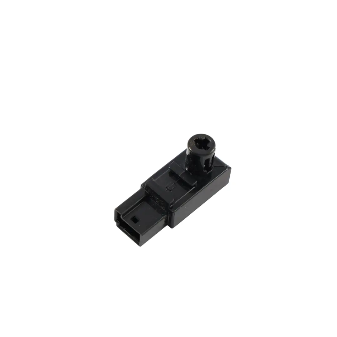 Ford Ranger Mk6 Luz Interior Delantera Ambiente LED Izquierda - SKU AB39-13E733-AA - Número de pieza AB39-13E733-AA
