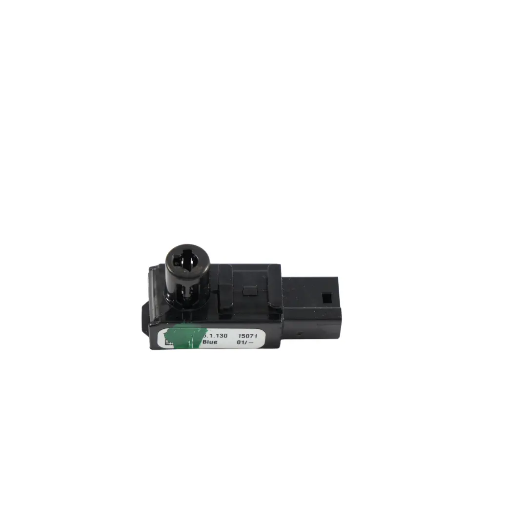 Ford Ranger MK6 Luce Interna Anteriore Ambiente LED Sinistra - SKU AB39-13E733-AA - Numero di parte AB39-13E733-AA