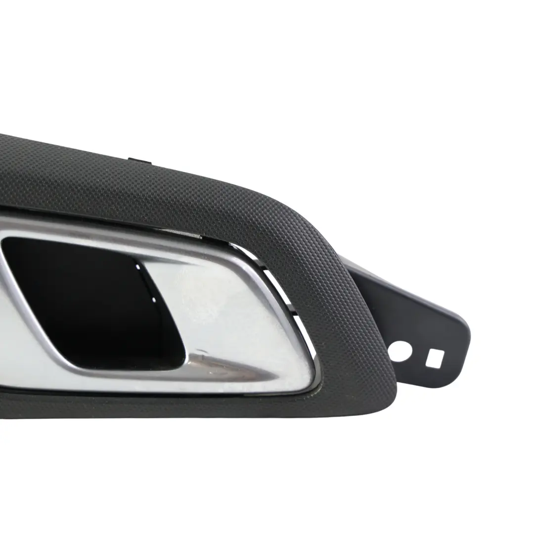 MK6 Türgriff Innen Blende Rechts für Ford Ranger mit Teilenummer AB39-2122600-CAW Ford Ranger MK6 Türgriff Innen Blende Rechts - SKU AB39-2122600-CAW - Teilenummer AB39-2122600-CAW