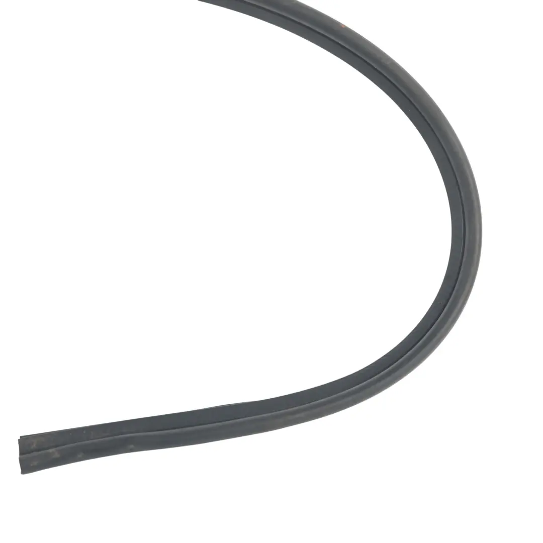 Bonnet Hood Seal Gasket Rubber to Land Rover Discovery 2 Rear with Part number ASR1258 Land Rover Discovery 2 Rear Bonnet Hood Seal Gasket Rubber - SKU ASR1258 - Part number ASR1258
