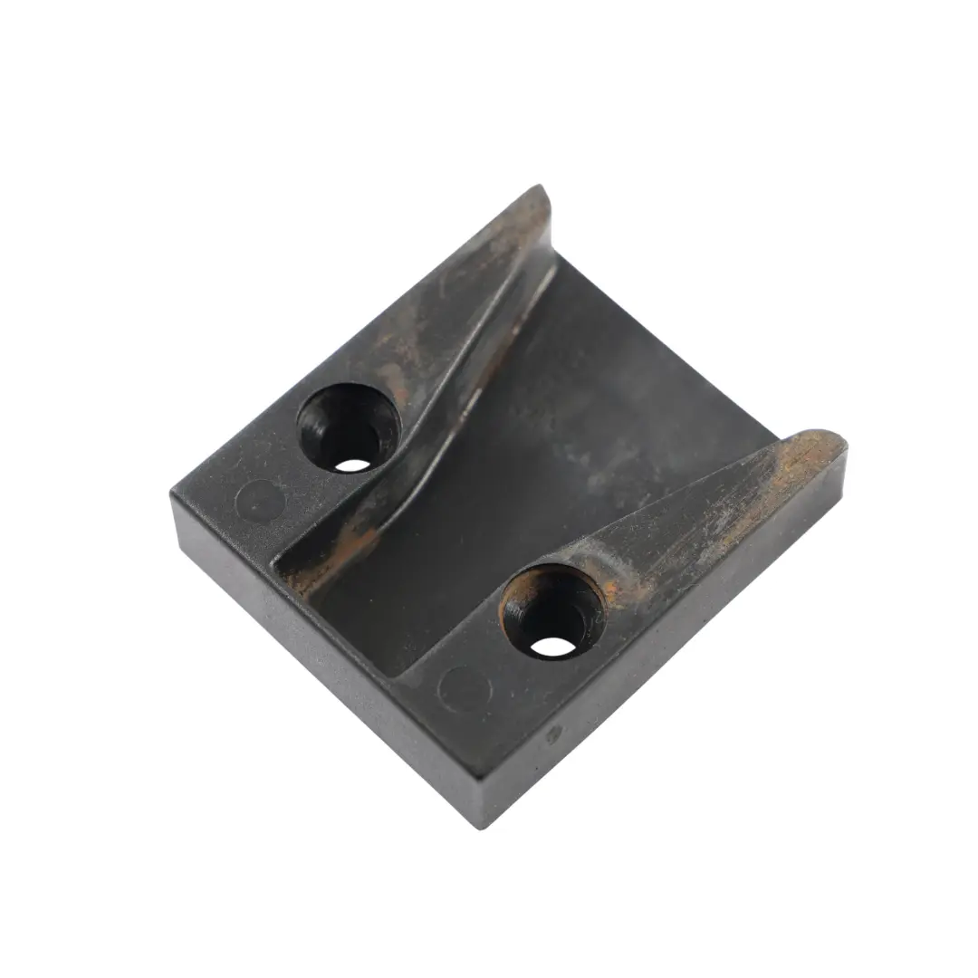 Pannello Serratura Portellone Posteriore per Land Rover Discovery 2 L318 con numero di parte ASR1515 Land Rover Discovery 2 L318 Pannello Serratura Portellone Posteriore - SKU ASR1515 - Numero di parte ASR1515