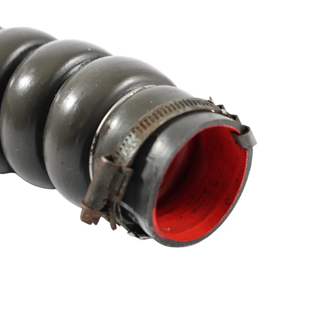 MK3 Tuyau Admission Air Intercooler 1.6 TDCi pour Ford Focus à propos du numéro de pièce AV61-6C646-HE Ford Focus MK3 Tuyau Admission Air Intercooler 1.6 TDCi - SKU AV61-6C646-HE - Numéro de pièce AV61-6C646-HE