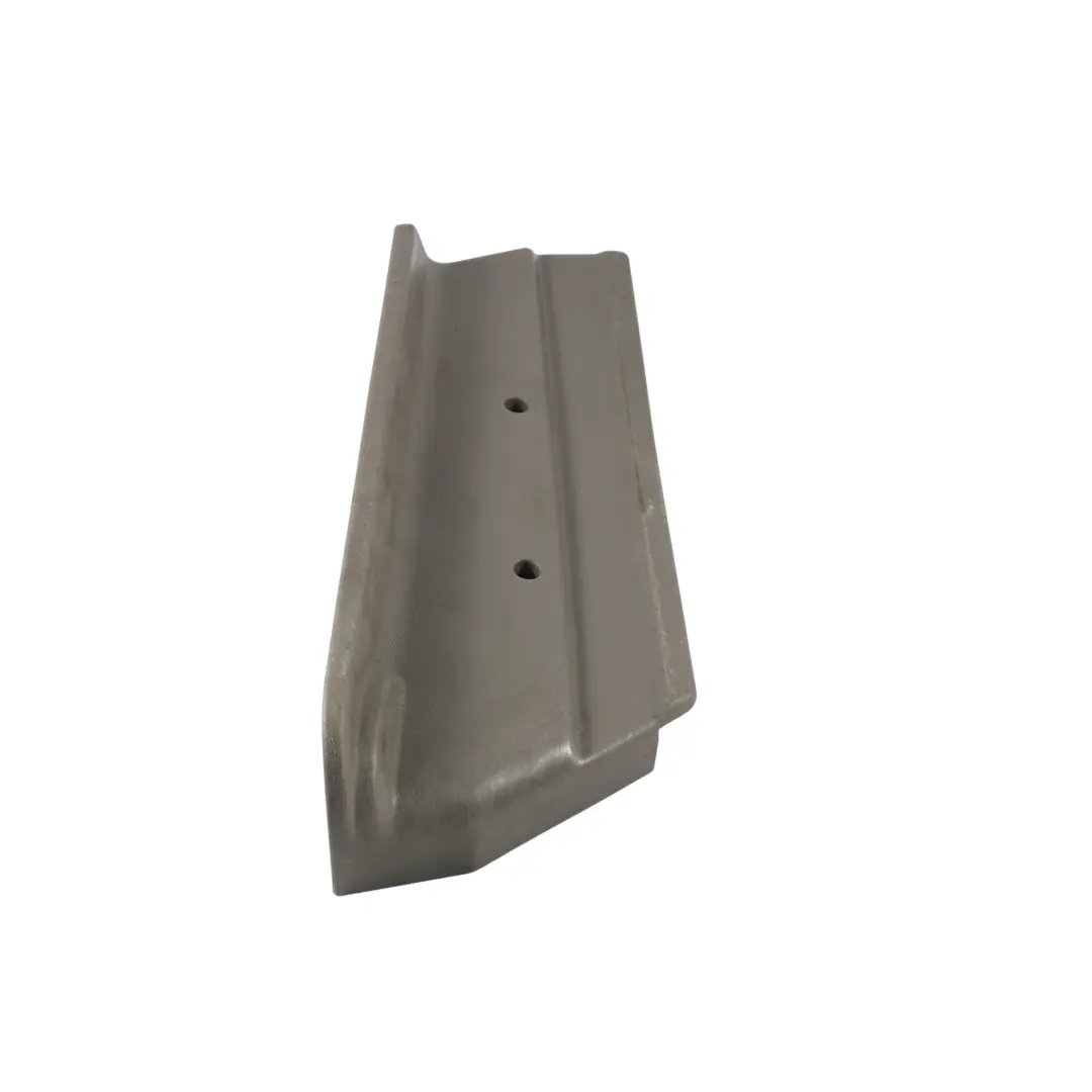 Garniture Base Siège Avant Droit Noir pour Land Rover Discovery 2 L318 à propos du numéro de pièce AWR3426 Land Rover Discovery 2 L318 Garniture Base Siège Avant Droit Noir - SKU AWR3426 - Numéro de pièce AWR3426