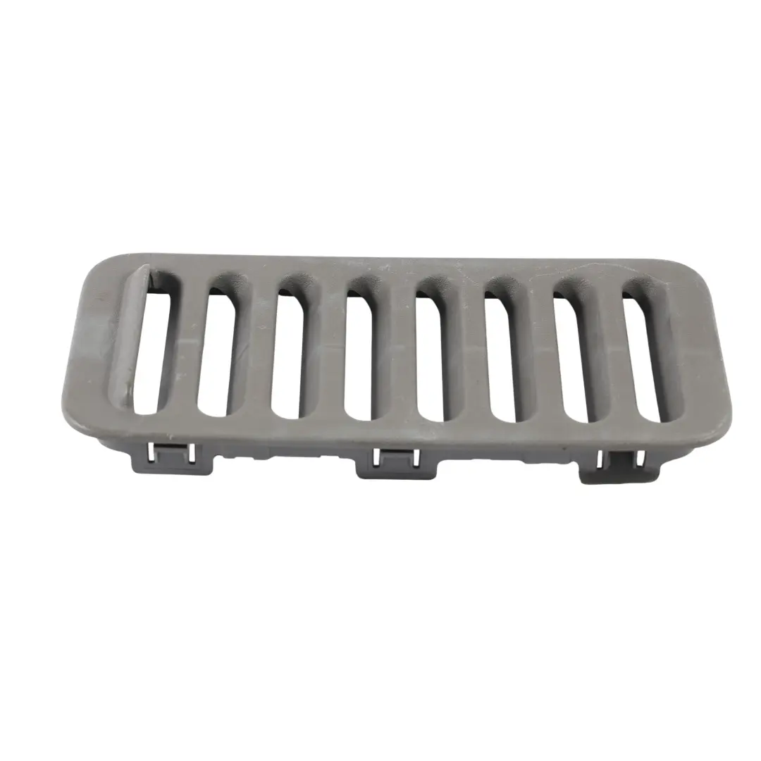 Copertura Accesso Aerata Bagagliaio Nero per Land Rover Discovery 2 L318 con numero di parte AWR3592 Land Rover Discovery 2 L318 Copertura Accesso Aerata Bagagliaio Nero - SKU AWR3592 - Numero di parte AWR3592