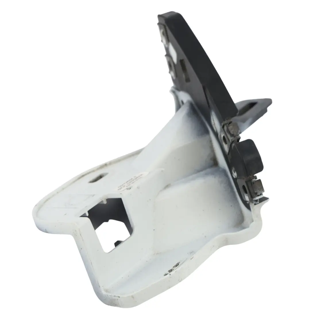 Range Rover Evoque L538 Fender Mount Front Right O/S BJ3216A142AA Fuji White 867 - SKU BJ32-16A142-AA-FWH - Part number BJ32-16A142-AA