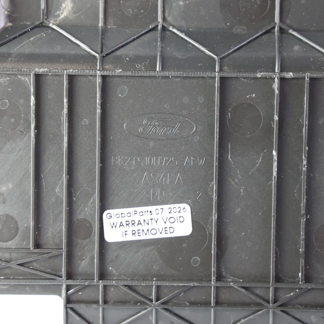 Mk8 Tapa Caja Batería Panel Trim para Ford Transit Custom con número de pieza BK2T-10N725-AEW Ford Transit Custom Mk8 Tapa Caja Batería Panel Trim - SKU BK2T-10N725-AEW - Número de pieza BK2T-10N725-AEW