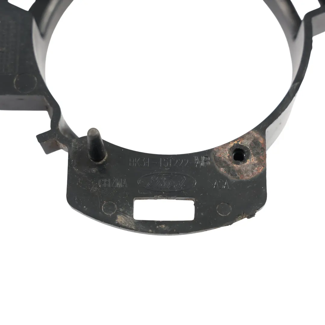 Ford Transit MK8 Support Lampe Antibrouillard Avant Droit - SKU BK31-15T222-AB - Numéro de pièce BK31-15T222-AB