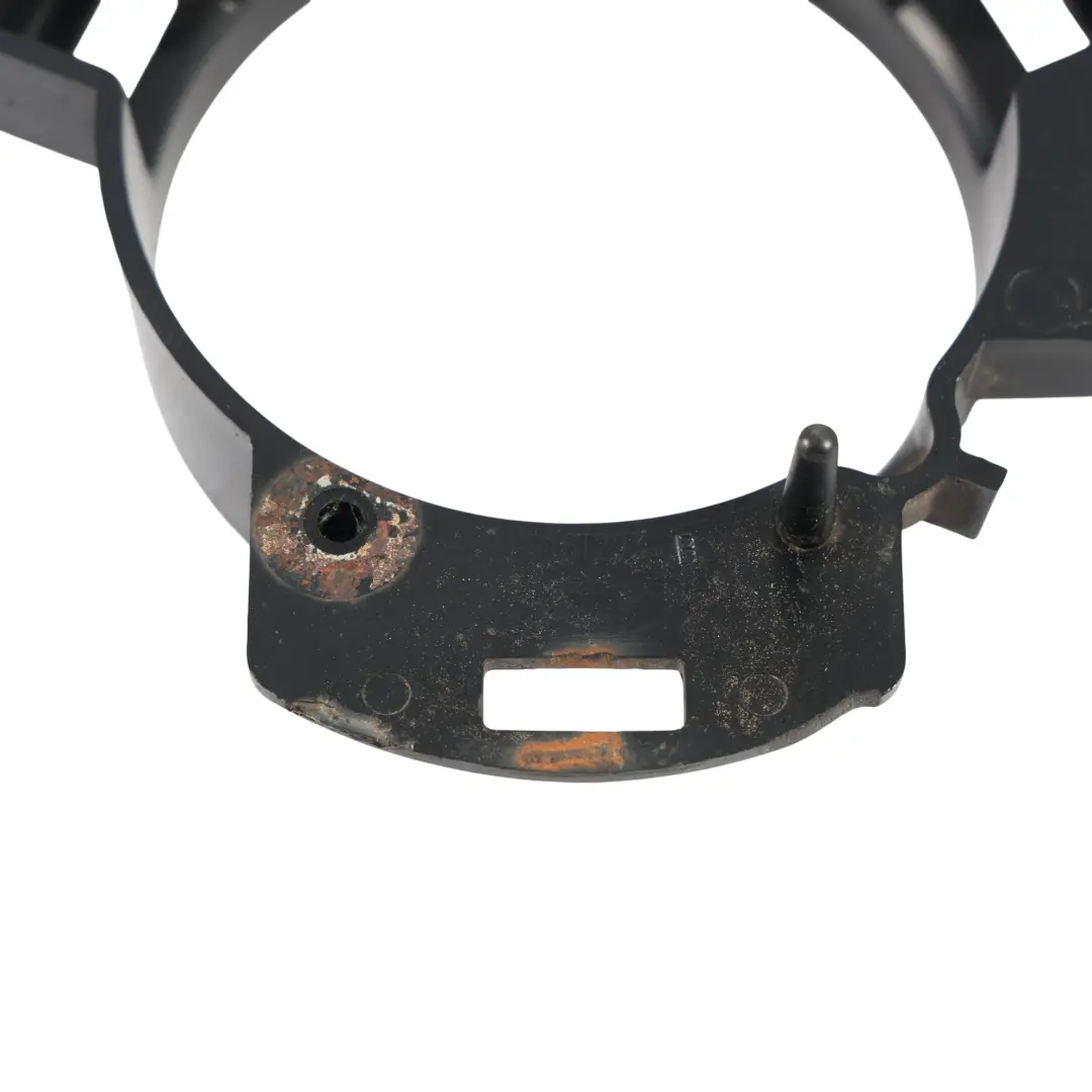MK8 Nebelscheinwerfer Halterung Vorne Links für Ford Transit mit Teilenummer BK31-15T223-AB Ford Transit MK8 Nebelscheinwerfer Halterung Vorne Links - SKU BK31-15T223-AB - Teilenummer BK31-15T223-AB