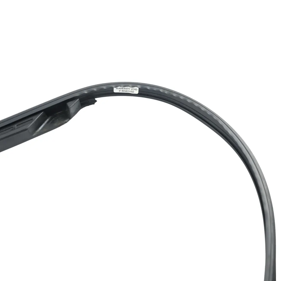 Front Door Seal Sealing Rubber Upper Right O/S to Range Rover L322 with Part number CFE000146 Range Rover L322 Front Door Seal Sealing Rubber Upper Right O/S - SKU CFE000146 - Part number CFE000146