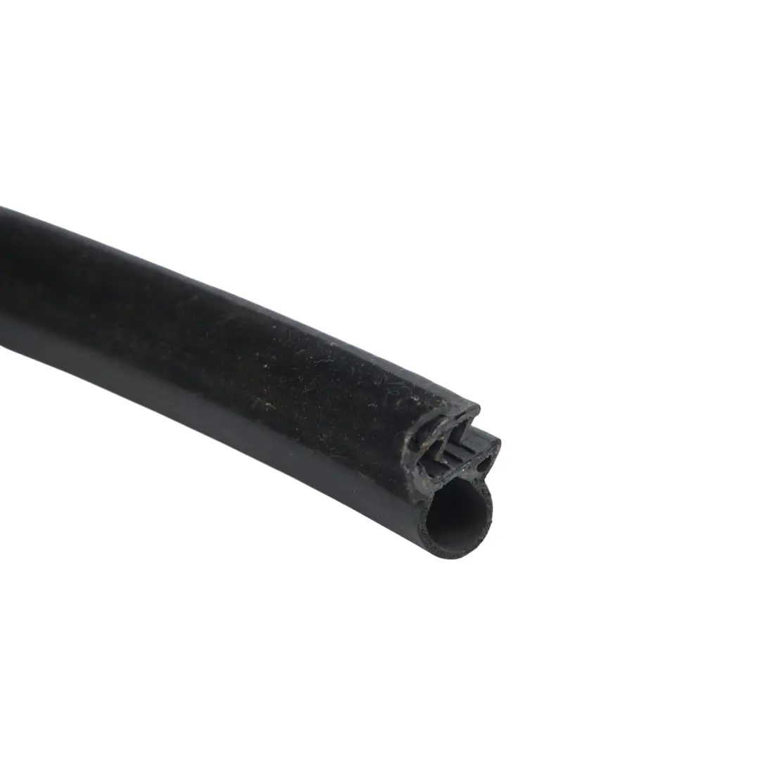 Türdichtung Gummi Vorne Rechts Links für Range Rover L322 mit Teilenummer CFE000222 Range Rover L322 Türdichtung Gummi Vorne Rechts Links - SKU CFE000222 - Teilenummer CFE000222