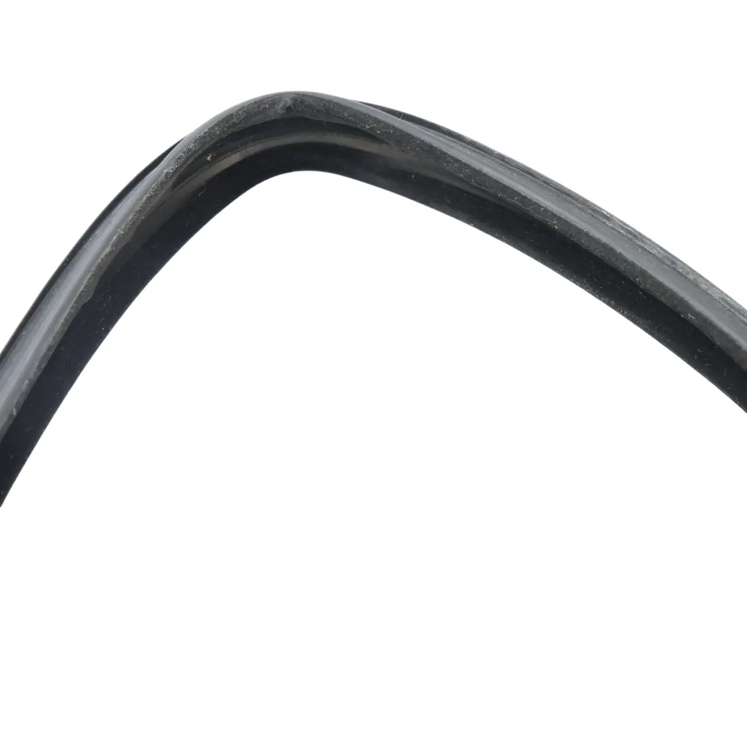 Land Rover Discovery 3 L319 Joint Caoutchouc Vitre Porte Avant Droit - SKU CFE000482 - Numéro de pièce CFE000482