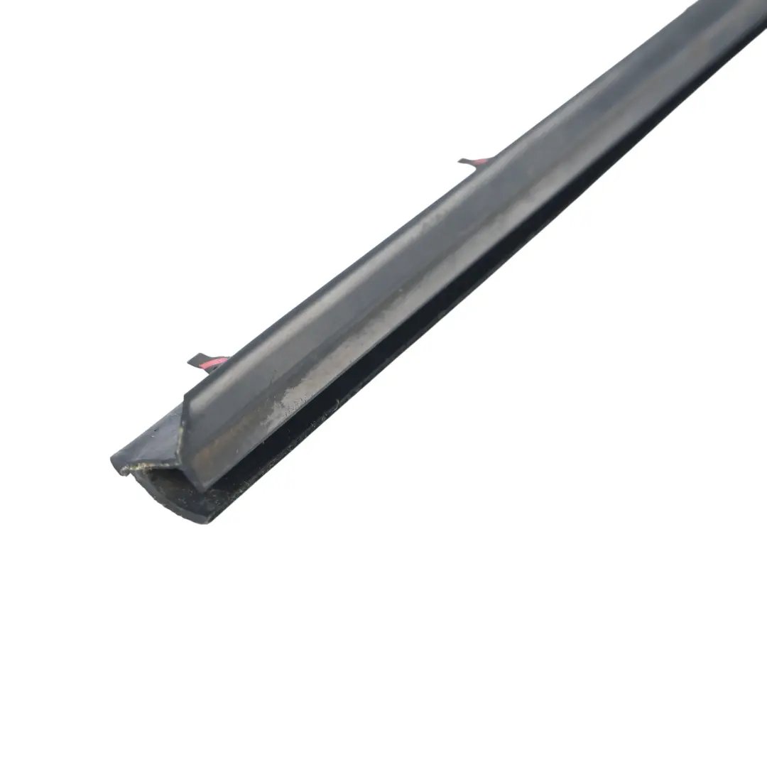 Door Window Outer Seal Rear Left N/S to Land Rover Discovery 2 L318 with Part number CGE101530 Land Rover Discovery 2 L318 Door Window Outer Seal Rear Left N/S - SKU CGE101530 - Part number CGE101530
