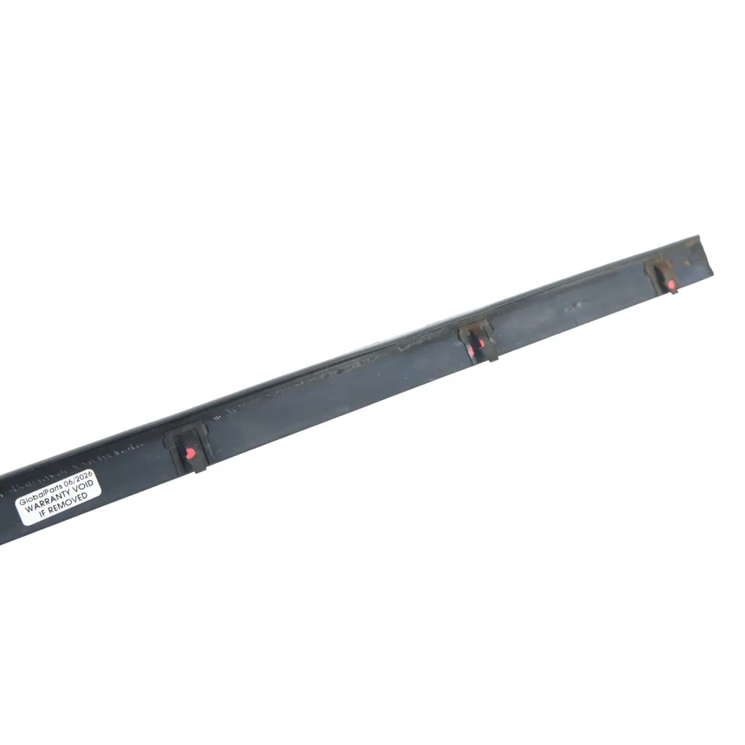Joint Fenêtre Arrière Droit pour Land Rover Discovery 2 L318 à propos du numéro de pièce CGE101550 Land Rover Discovery 2 L318 Joint Fenêtre Arrière Droit - SKU CGE101550 - Numéro de pièce CGE101550