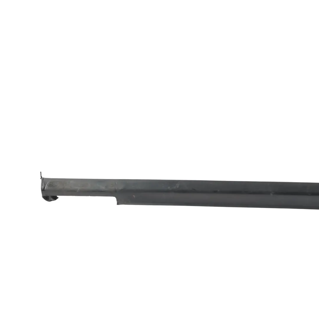 Land Rover Discovery L318 Front Door Window Seal Outer Right O/S 1H2Z-7820264-AA - SKU CGE101720 - Part number CGE101720