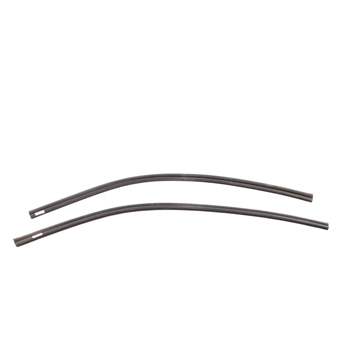 Hood Bonnet Side Seal Left Right N/O/S Set to Land Rover Discovery 2 L318 with Part number CJE100820 Land Rover Discovery 2 L318 Hood Bonnet Side Seal Left Right N/O/S Set - SKU CJE100820 - Part number CJE100820