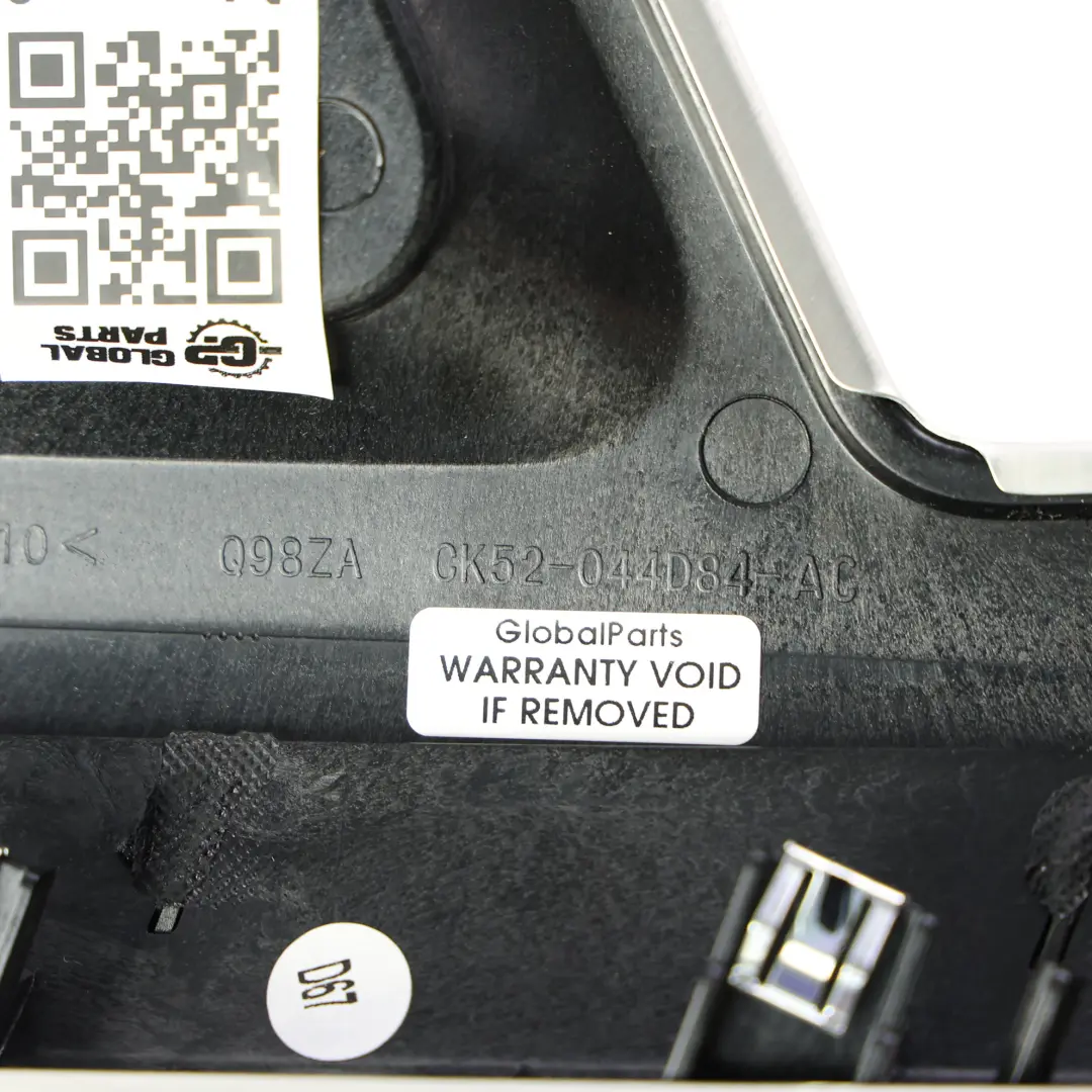 Garniture Aluminium Console Centrale Droite pour Range Rover L405 à propos du numéro de pièce CK52-044D84-AC Range Rover L405 Garniture Aluminium Console Centrale Droite - SKU CK52-044D84-AC - Numéro de pièce CK52-044D84-AC