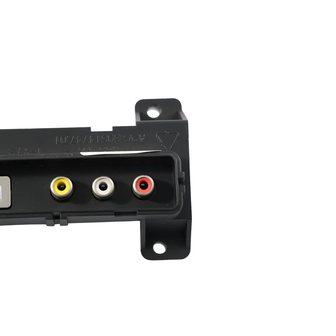 Panneau Port USB Arrière pour Range Rover Vogue L405 à propos du numéro de pièce CK52-19C166-AA Range Rover Vogue L405 Panneau Port USB Arrière - SKU CK52-19C166-AA - Numéro de pièce CK52-19C166-AA