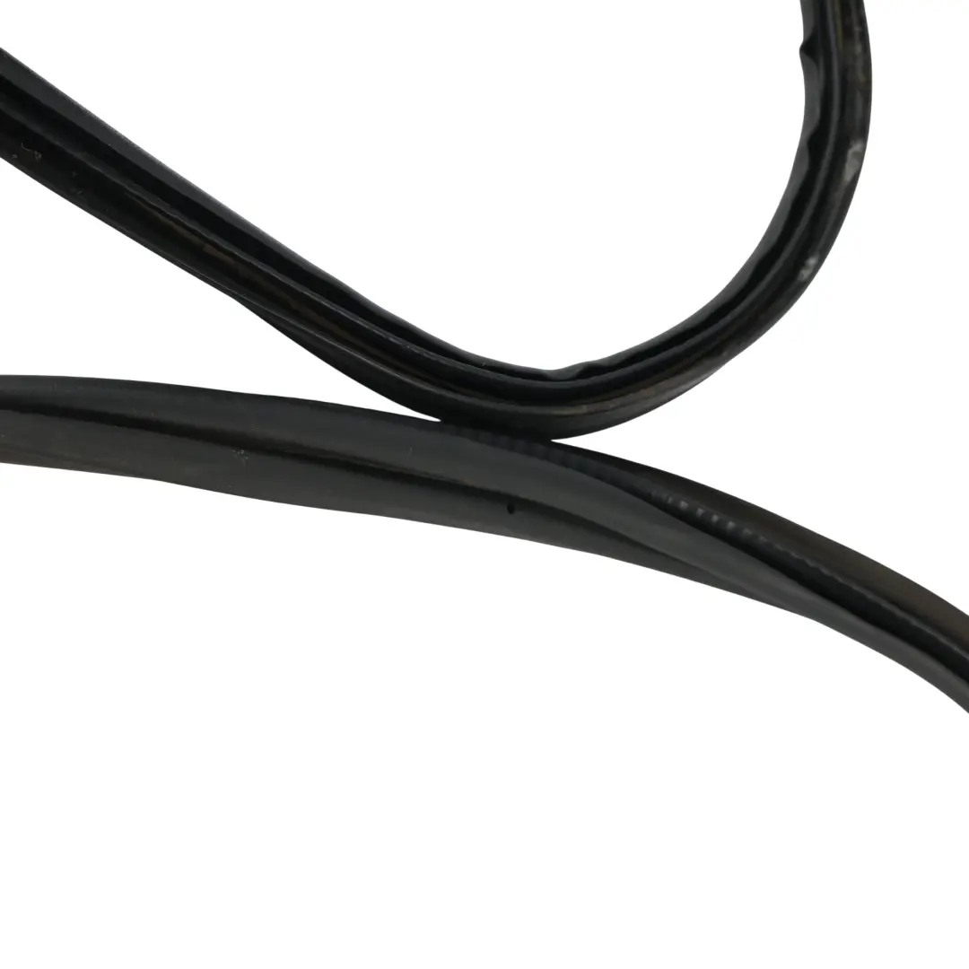 Joint Caoutchouc Hayon Arrière 5H32-40370-AA pour Range Rover Sport L320 à propos du numéro de pièce CKE500021 Range Rover Sport L320 Joint Caoutchouc Hayon Arrière 5H32-40370-AA - SKU CKE500021 - Numéro de pièce CKE500021