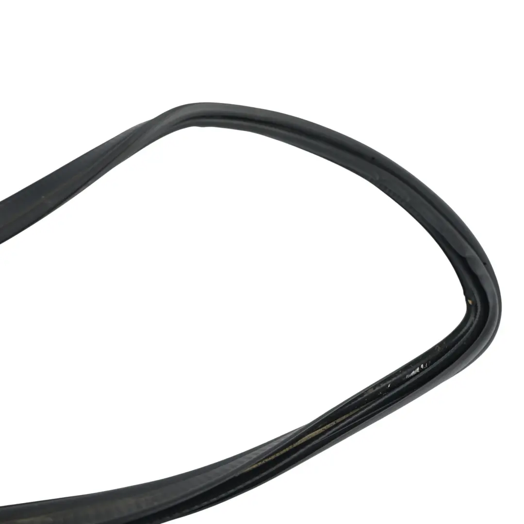 Guarnizione Gomma Portellone Posteriore 5H32-40370-AA per Range Rover Sport L320 con numero di parte CKE500021 Range Rover Sport L320 Guarnizione Gomma Portellone Posteriore 5H32-40370-AA - SKU CKE500021 - Numero di parte CKE500021