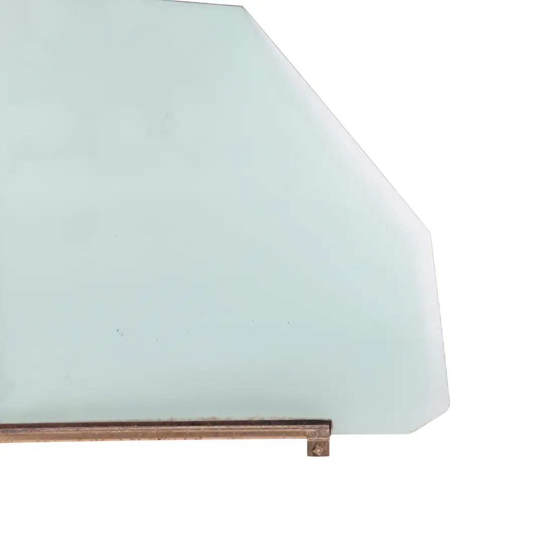Front Door Glass Window Green Right O/S to Land Rover Discovery 2 L318 with Part number CUB102700 Land Rover Discovery 2 L318 Front Door Glass Window Green Right O/S - SKU CUB102700 - Part number CUB102700
