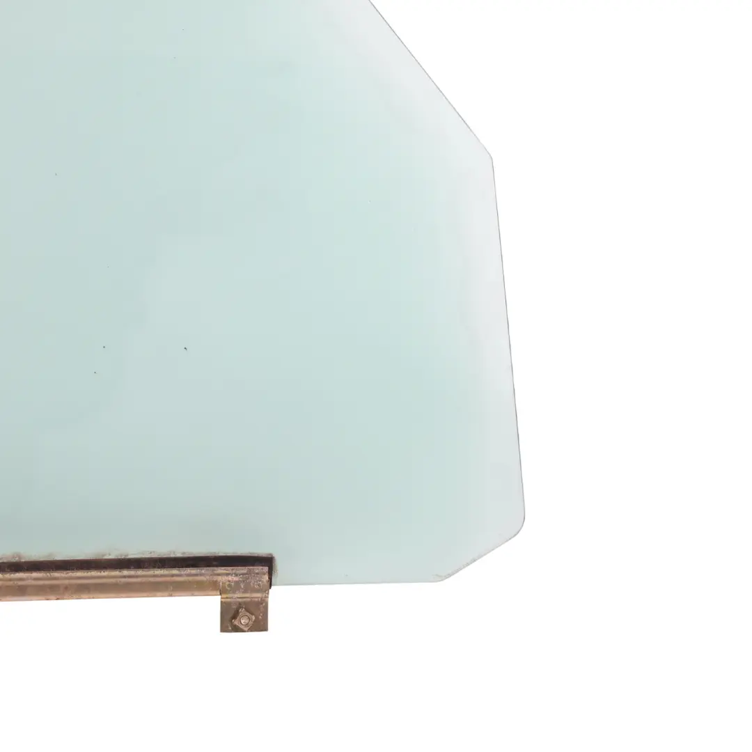 Front Door Glass Window Green Right O/S to Land Rover Discovery 2 L318 with Part number CUB102700 Land Rover Discovery 2 L318 Front Door Glass Window Green Right O/S - SKU CUB102700 - Part number CUB102700
