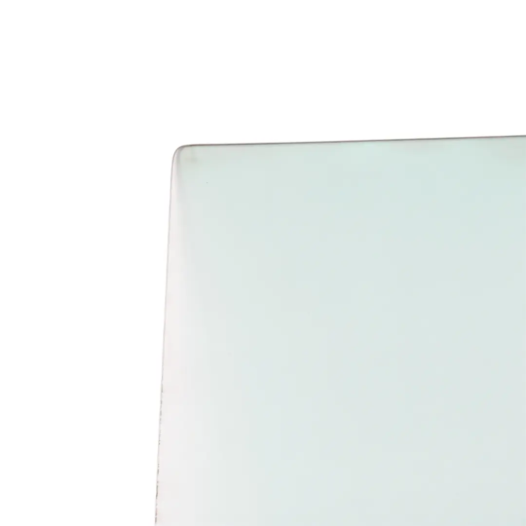 Door Glass Right O/S Sundym to Land Rover Discovery 2 L318 Rear with Part number CVB102620 Land Rover Discovery 2 L318 Rear Door Glass Right O/S Sundym - SKU CVB102620 - Part number CVB102620