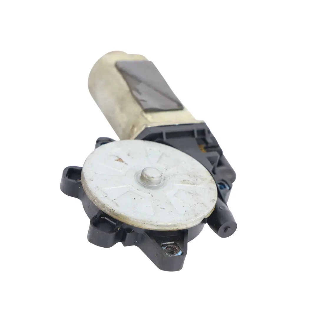 Land Rover Discovery 2 L318 Window Lifter Motor Rear Right O/S - SKU CVR000020 - Part number CVR000020