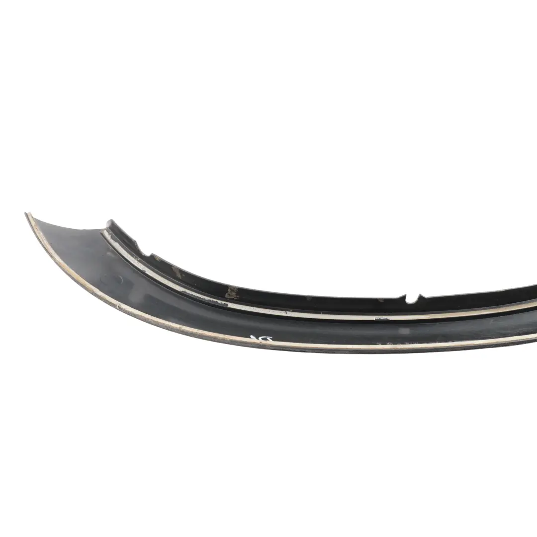 Arch Trim Cover Front Left N/S 1H2Z-3F690-AA to Land Rover Discovery 2 L318 Wheel with Part number DFJ100450 Land Rover Discovery 2 L318 Wheel Arch Trim Cover Front Left N/S 1H2Z-3F690-AA - SKU DFJ100450 - Part number DFJ100450