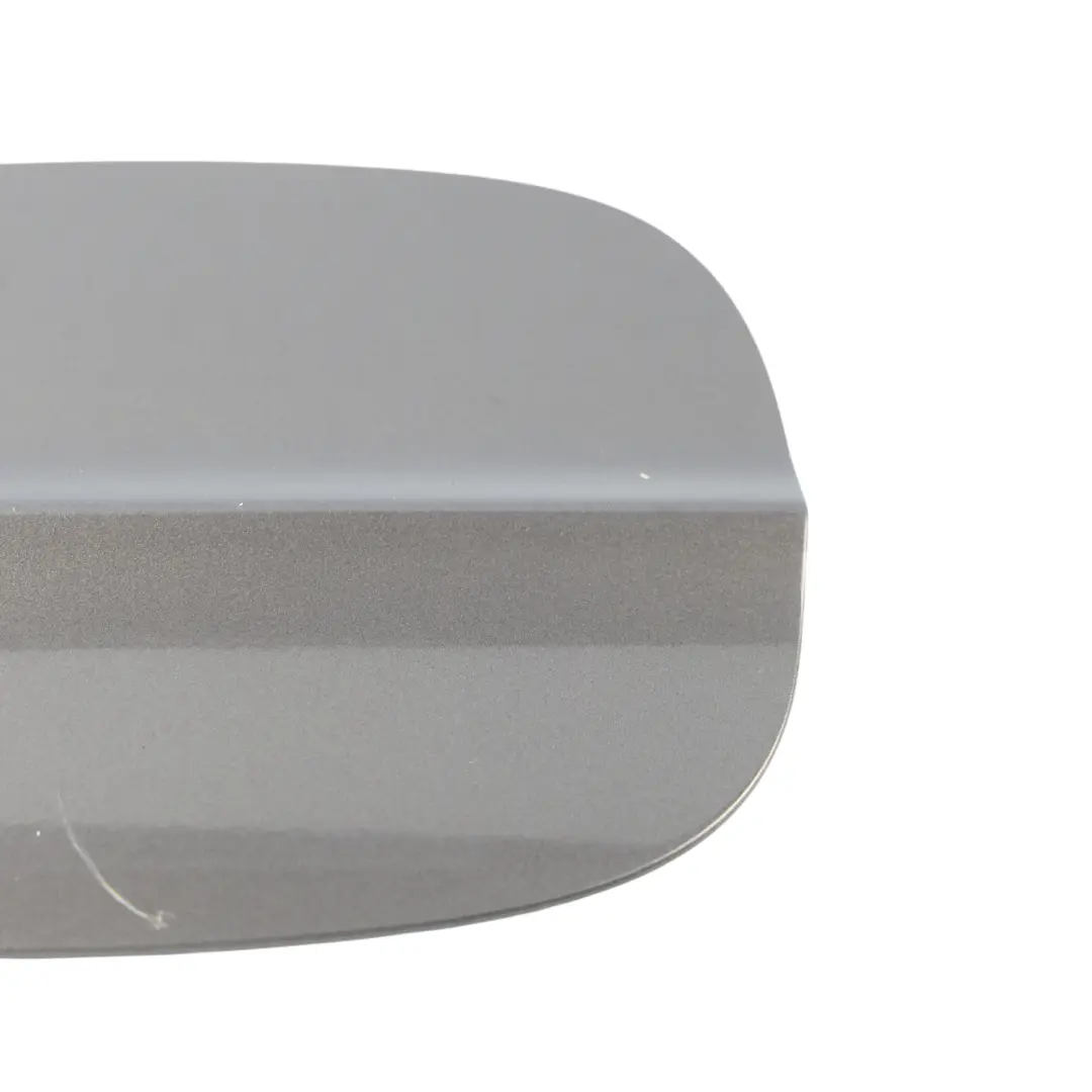 Ford Mondeo MK5 Tankdeckel Klappe Abdeckung Lunar Sky AK5C - SKU DG93-F405C46-AC-LUN - Teilenummer DG93-F405C46-AC