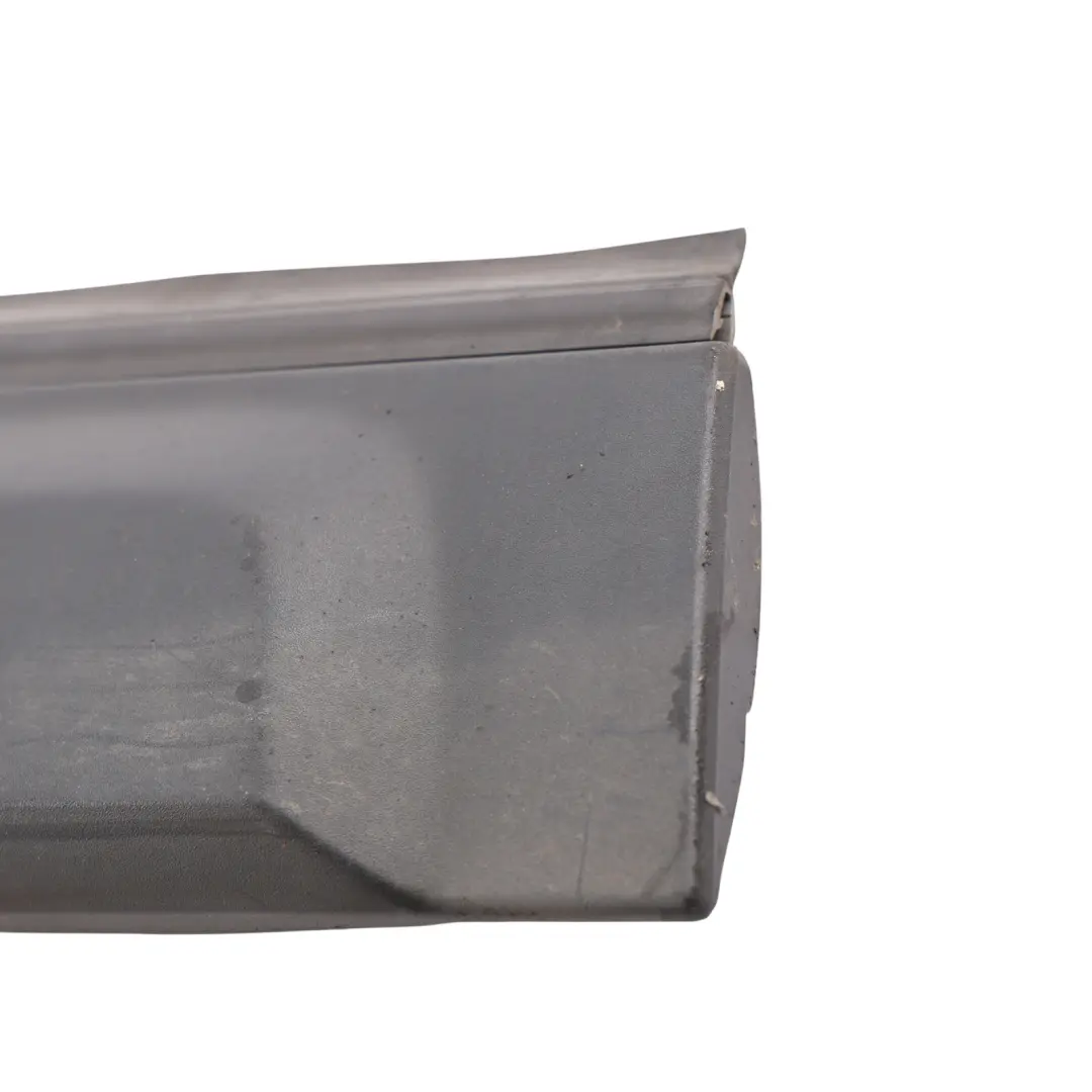 Door Moulding Trim Front Left N/S to Land Rover Discovery 3 L319 with Part number DGP000133 Land Rover Discovery 3 L319 Door Moulding Trim Front Left N/S - SKU DGP000133 - Part number DGP000133