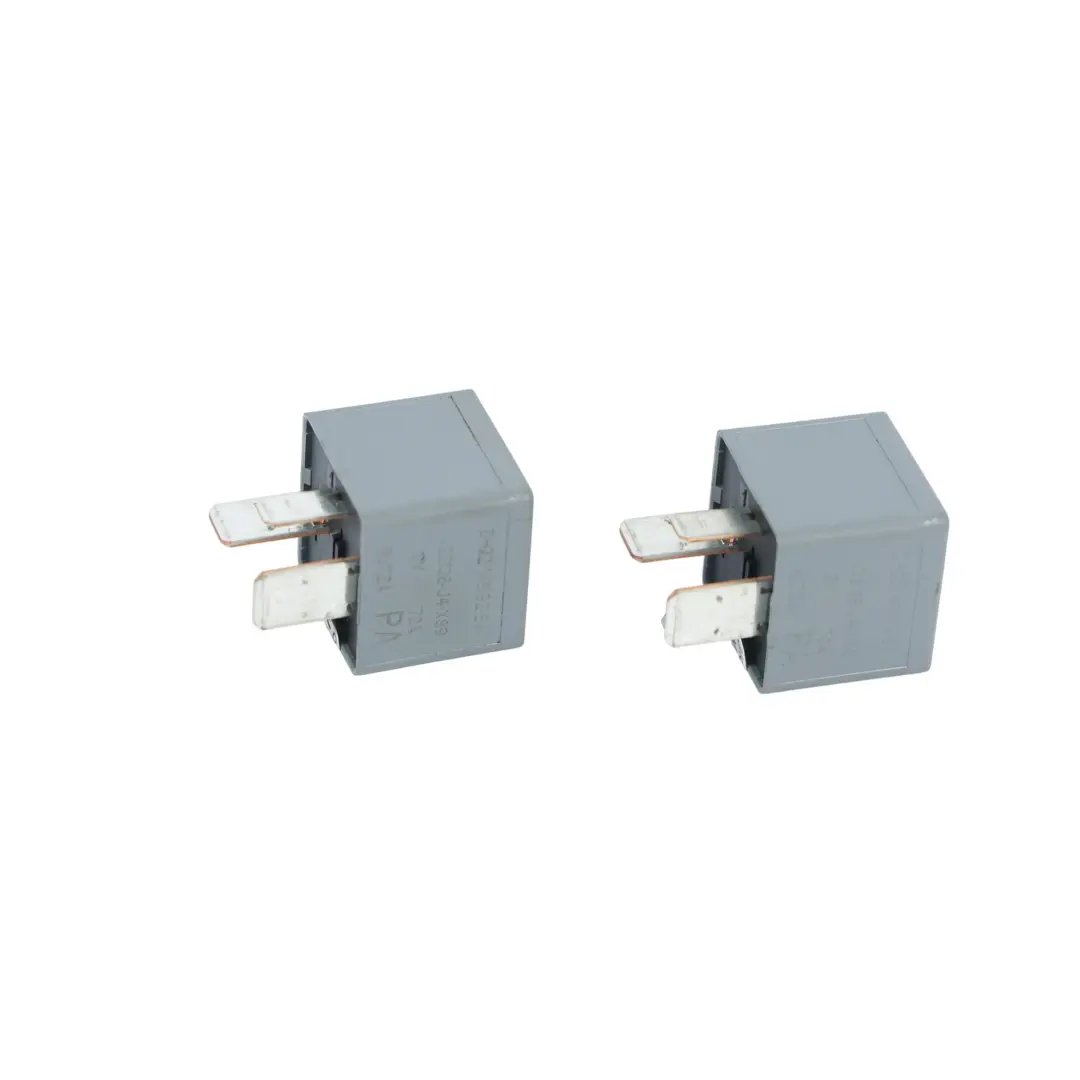 Przekaźnik 12V 70A Szary X2 do Land Rover Discovery Sport L550 o numerze DH22-14B192-EA Land Rover Discovery Sport L550 Przekaźnik 12V 70A Szary X2 - SKU DH22-14B192-EA-2 - Numer Części DH22-14B192-EA