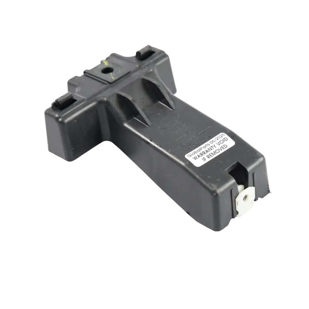 Range Rover L494 Rear Bumper Mounting Bracket Left Right N/O/S - SKU DK62-17E800-AA - Part number DK62-17E800-AA