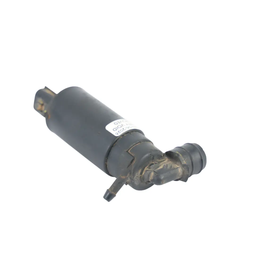 Headlamp Headlight Lamp Washer Pump Front to Land Rover Discovery 2 L318 with Part number DMC100550 Land Rover Discovery 2 L318 Headlamp Headlight Lamp Washer Pump Front - SKU DMC100550 - Part number DMC100550