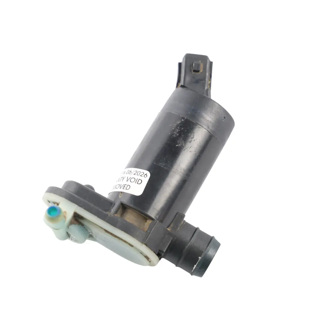 Windscreen Washer Reservoir Pump Motor to Land Rover Discovery 3 L319 with Part number DMC500010 Land Rover Discovery 3 L319 Windscreen Washer Reservoir Pump Motor - SKU DMC500010 - Part number DMC500010