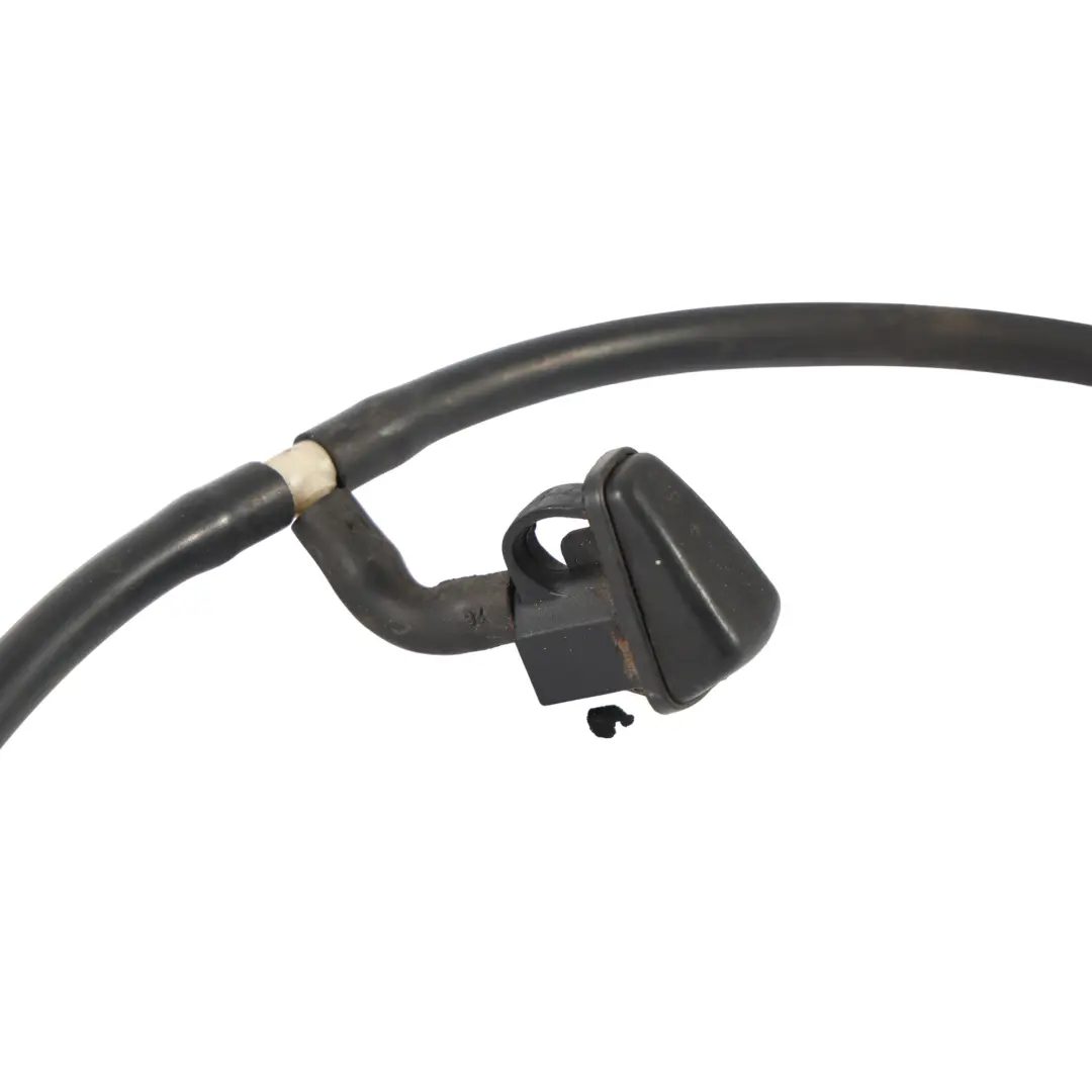 Front Windscreen Washer Nozzle Pipe 1H2Z-17A605-AA to Land Rover Discovery 2 L318 with Part number DNH101570 Land Rover Discovery 2 L318 Front Windscreen Washer Nozzle Pipe 1H2Z-17A605-AA - SKU DNH101570 - Part number DNH101570