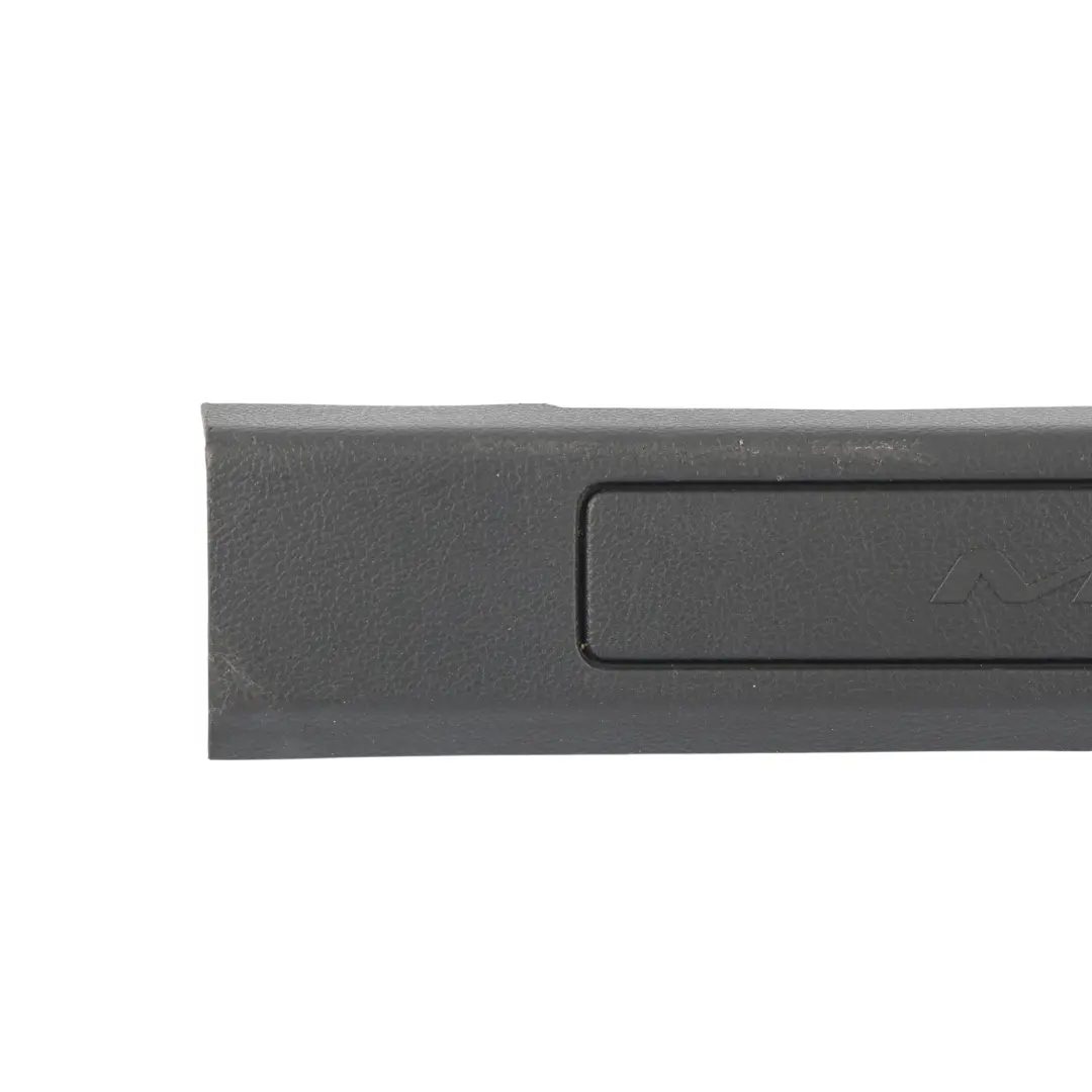 MK5 Panel Umbral Puerta Delantero Derecho Negro para Ford Mondeo con número de pieza DS73-F13200-DDW Ford Mondeo MK5 Panel Umbral Puerta Delantero Derecho Negro - SKU DS73-F13200-DDW - Número de pieza DS73-F13200-DDW