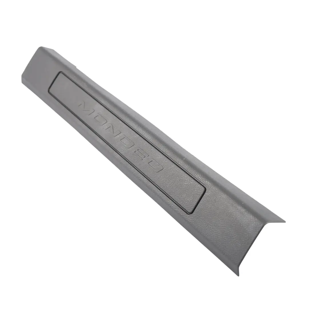 MK5 Protezione Soglia Porta Ant Dx Nero per Ford Mondeo con numero di parte DS73-F13200-DDW Ford Mondeo MK5 Protezione Soglia Porta Ant Dx Nero - SKU DS73-F13200-DDW - Numero di parte DS73-F13200-DDW