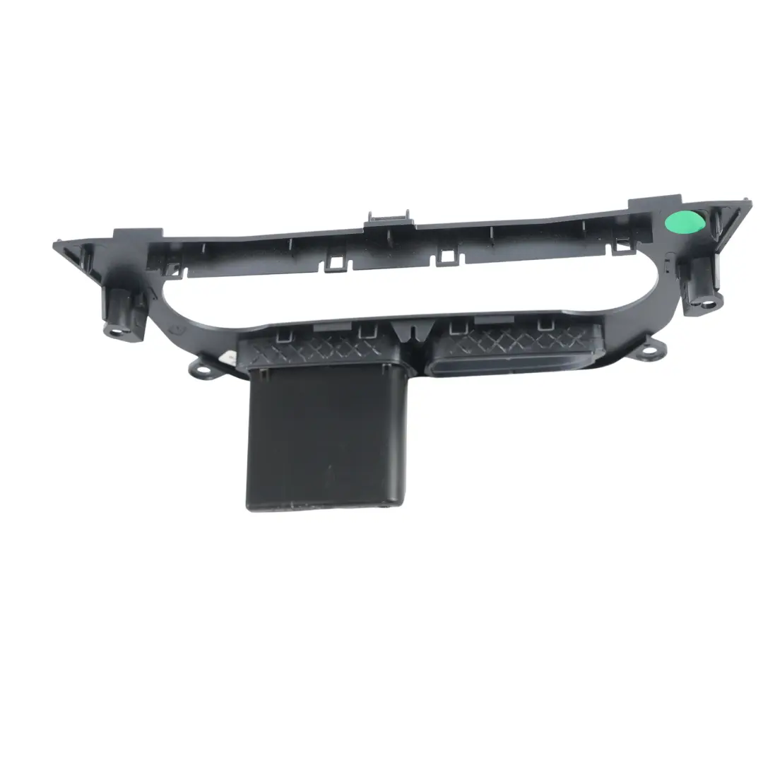 Ramka Panelu Klimatyzacji do Ford Transit Connect o numerze DT11-18D422-BCW Ford Transit Connect Ramka Panelu Klimatyzacji - SKU DT11-18D422-BCW - Numer Części DT11-18D422-BCW