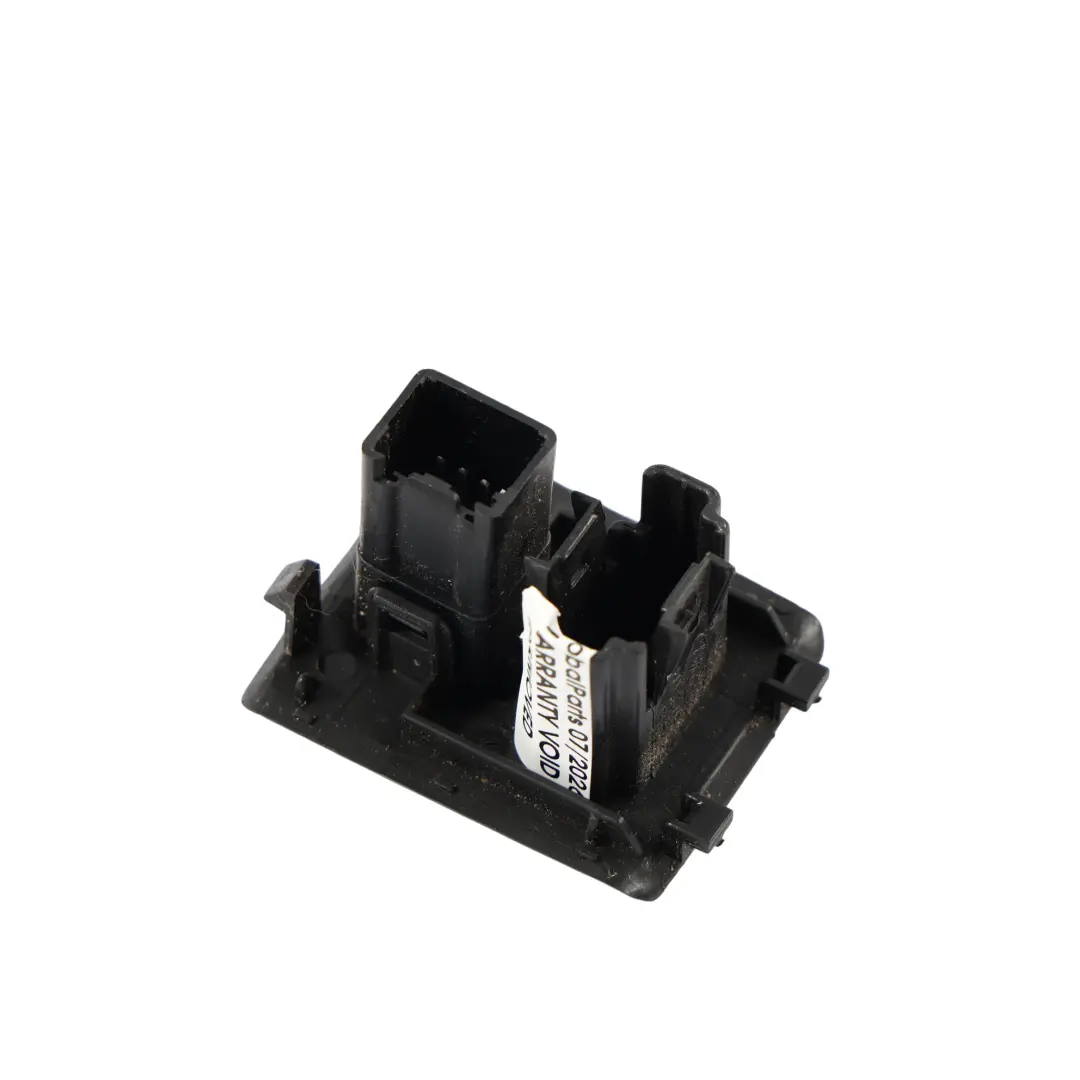 MK2 Panel Tapa Enchufe AUX para Ford Transit Connect con número de pieza DT11-V045K12 Ford Transit Connect MK2 Panel Tapa Enchufe AUX - SKU DT11-V045K12 - Número de pieza DT11-V045K12