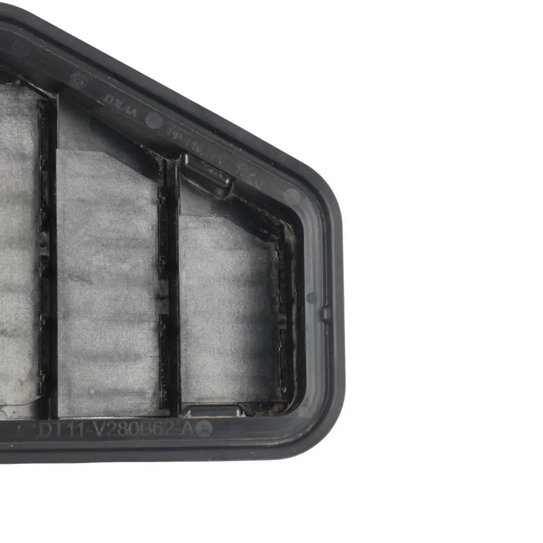 Ford Transit Connect Griglia Ingresso Aria Posteriore Destra - SKU DT11-V280B62-AA - Numero di parte DT11-V280B62-AA