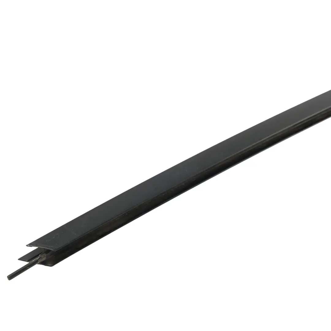 Fensterrahmen Zierleiste Tür Vorne Links für Ford Transit Courier mit Teilenummer ET76-A21511-BA Ford Transit Courier Fensterrahmen Zierleiste Tür Vorne Links - SKU ET76-A21511-BA - Teilenummer ET76-A21511-BA