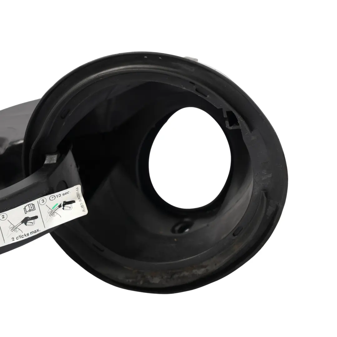 Ford Transit Courier Tapa Combustible Motor Diesel Negro - SKU ET76-A27936-AA - Número de pieza ET76-A27936-AA