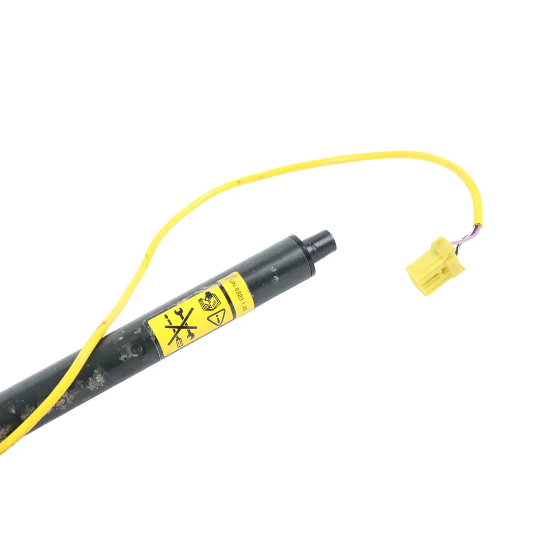 Land Rover Discovery 2 L318 Seat Belt Pretensioner Front Left N/S - SKU EVB104970 - Part number EVB104970